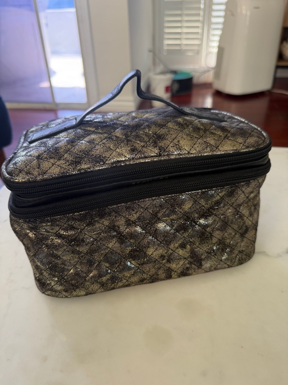 Sephora Quilted Metallic Double Zip Cosmetic Train Case - Black and Gold
